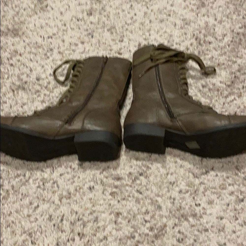 Combat Boots - Picture 3 of 5